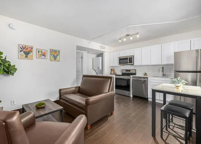 Oasis Apartment Tempe